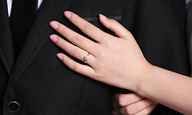 求婚钻戒选哪些品牌好 求婚钻戒品牌排行榜