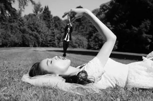 不会摆婚纱照pose？跟着明星学一学吧！