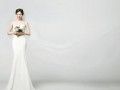 拖尾婚纱配什么头纱比较好？