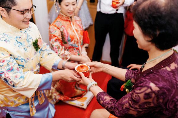 父母祝福新人婚礼的话简短