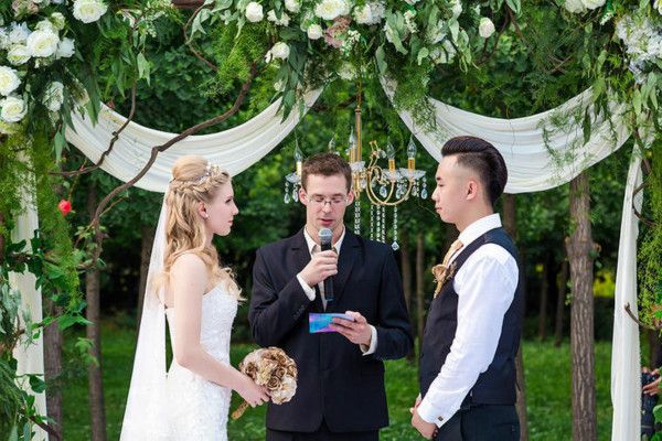 婚礼时司仪说的话 结婚典礼司仪主持词