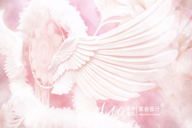 高端定制梦幻童话粉白色仙境奇缘 于万千的人群中,于无际涯的时光里,一个人没有早一步,也没有晚一步,恰巧奔赴到你的人生中来,有几分命运,也有几分注定。