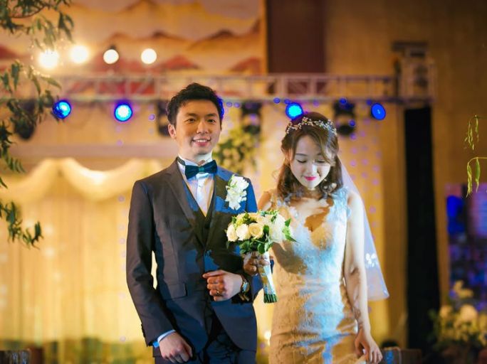 订婚后要改口吗 订婚改口还是婚礼改口
