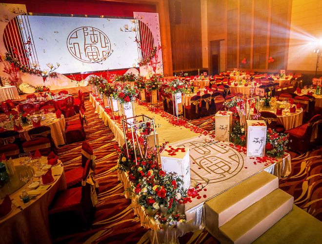 中西结合结婚典礼现场布置成效图