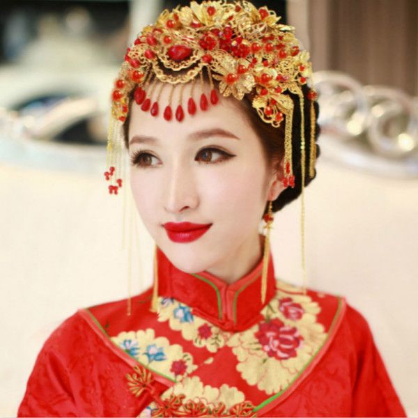 婚礼头饰及发型图片 中式新娘的装扮手册