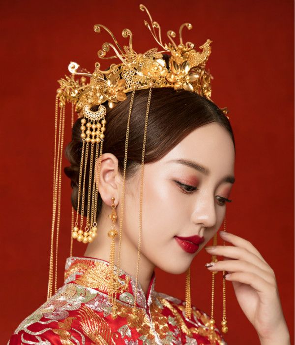 婚礼头饰及发型图片 中式新娘的装扮手册