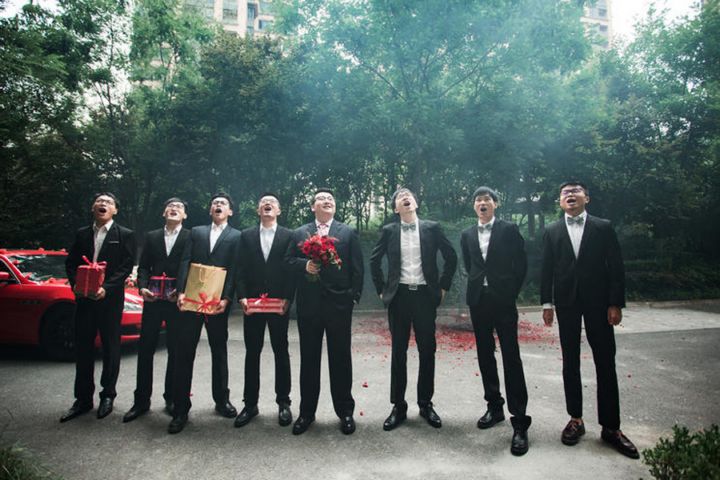 婚礼开门红包一般给什么价格？