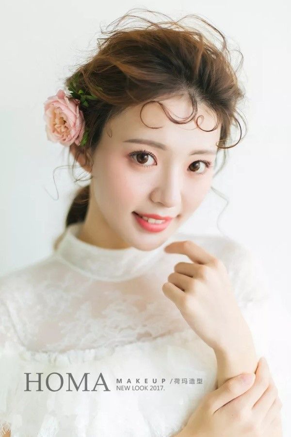 婚纱头饰造型图片大全