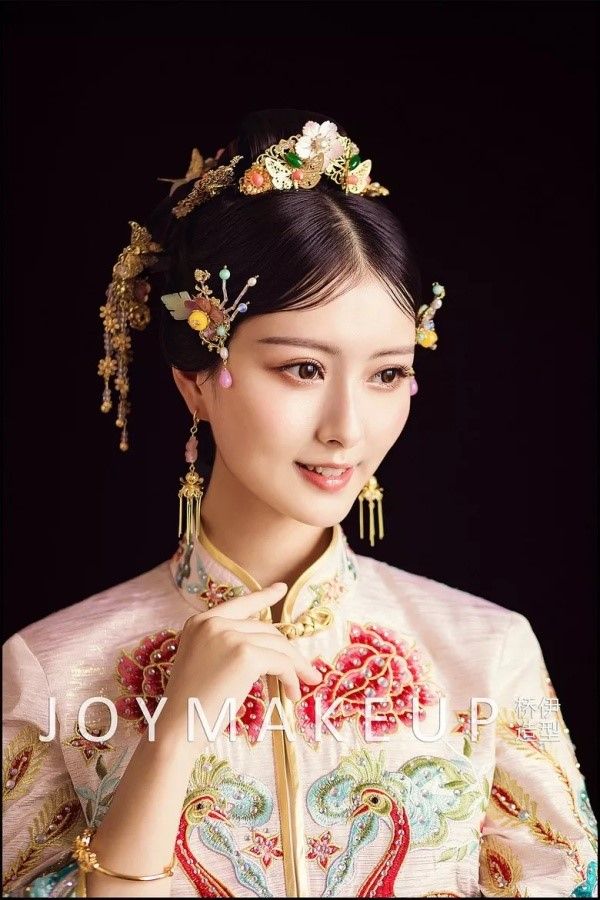 婚纱头饰造型图片大全