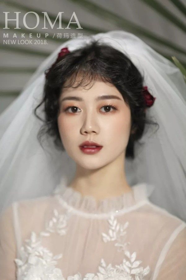 婚纱头饰造型图片大全
