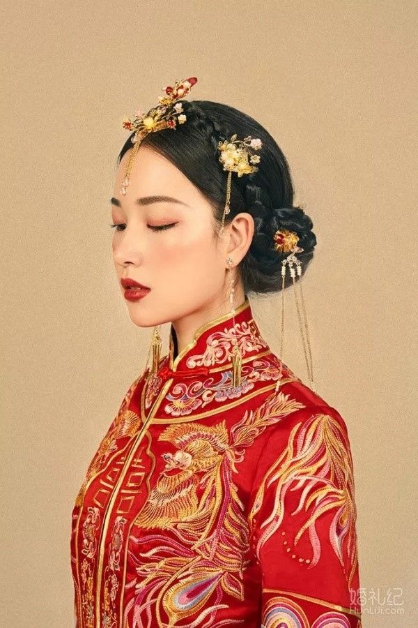 婚纱头饰造型图片大全