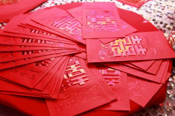 为啥老公惦记彩礼钱 应该把彩礼钱给老公花吗