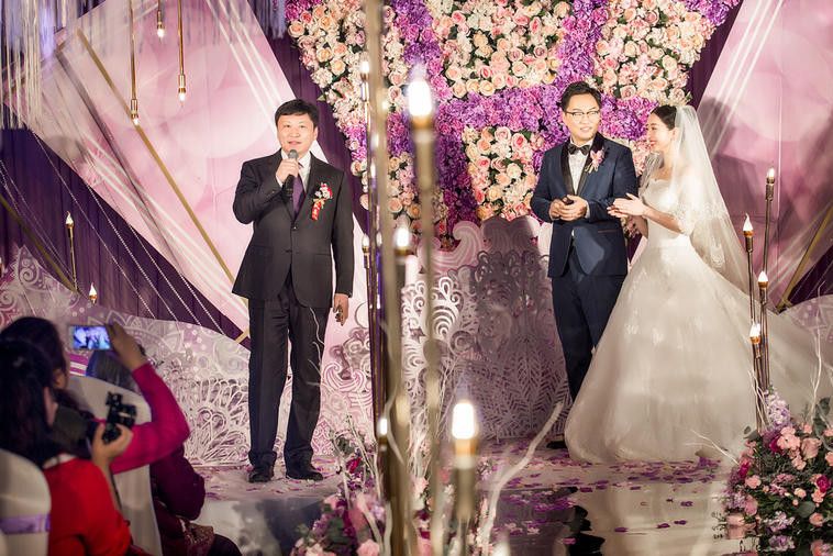 父亲在儿子结婚典礼上的讲话火了