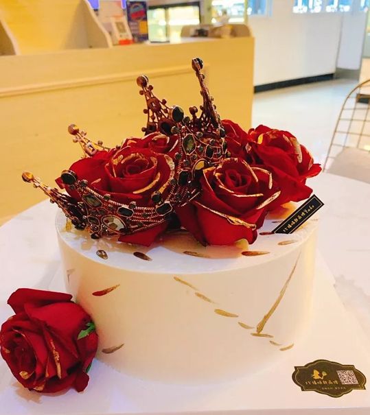 浪漫蛋糕图片送老婆 25张2019最时尚蛋糕图片