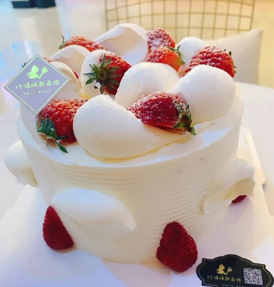 浪漫蛋糕图片送老婆 25张2019最时尚蛋糕图片
