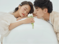 用无痕钉挂婚纱摄影结实吗