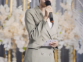 女司仪主持结婚典礼穿哪种颜色 女主持的服饰搭配